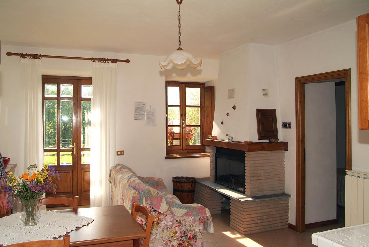 Agriturismo Poderino 卡斯蒂廖内迪加尔法尼亚纳 外观 照片