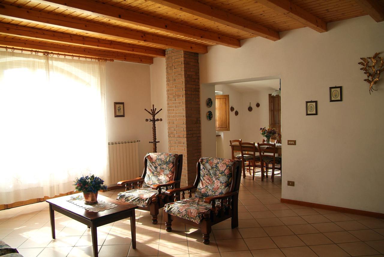 Agriturismo Poderino 卡斯蒂廖内迪加尔法尼亚纳 外观 照片